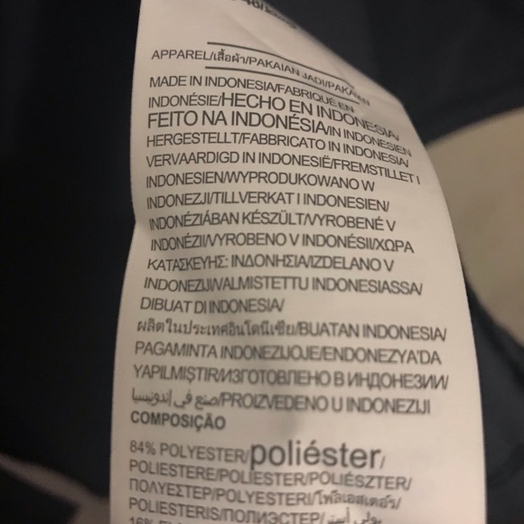 New Under Armour Jacket - Picture 5 of 6